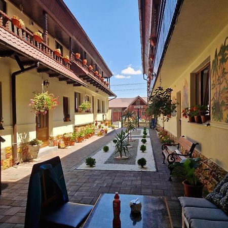 Hotel Casa Luca Sîmbăta de Sus Exterior foto